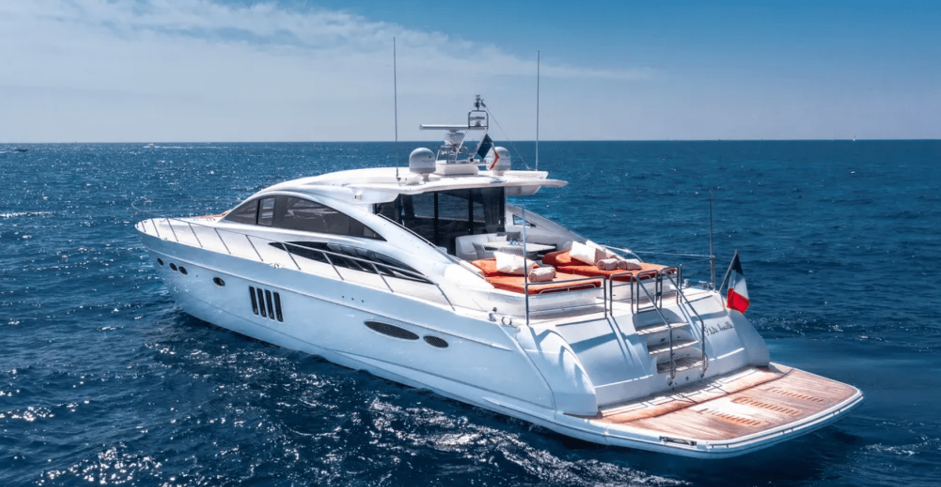 PRINCESS V70 — 22M luxury yacht PRINCESS V70 luxury yacht charter French Riviera