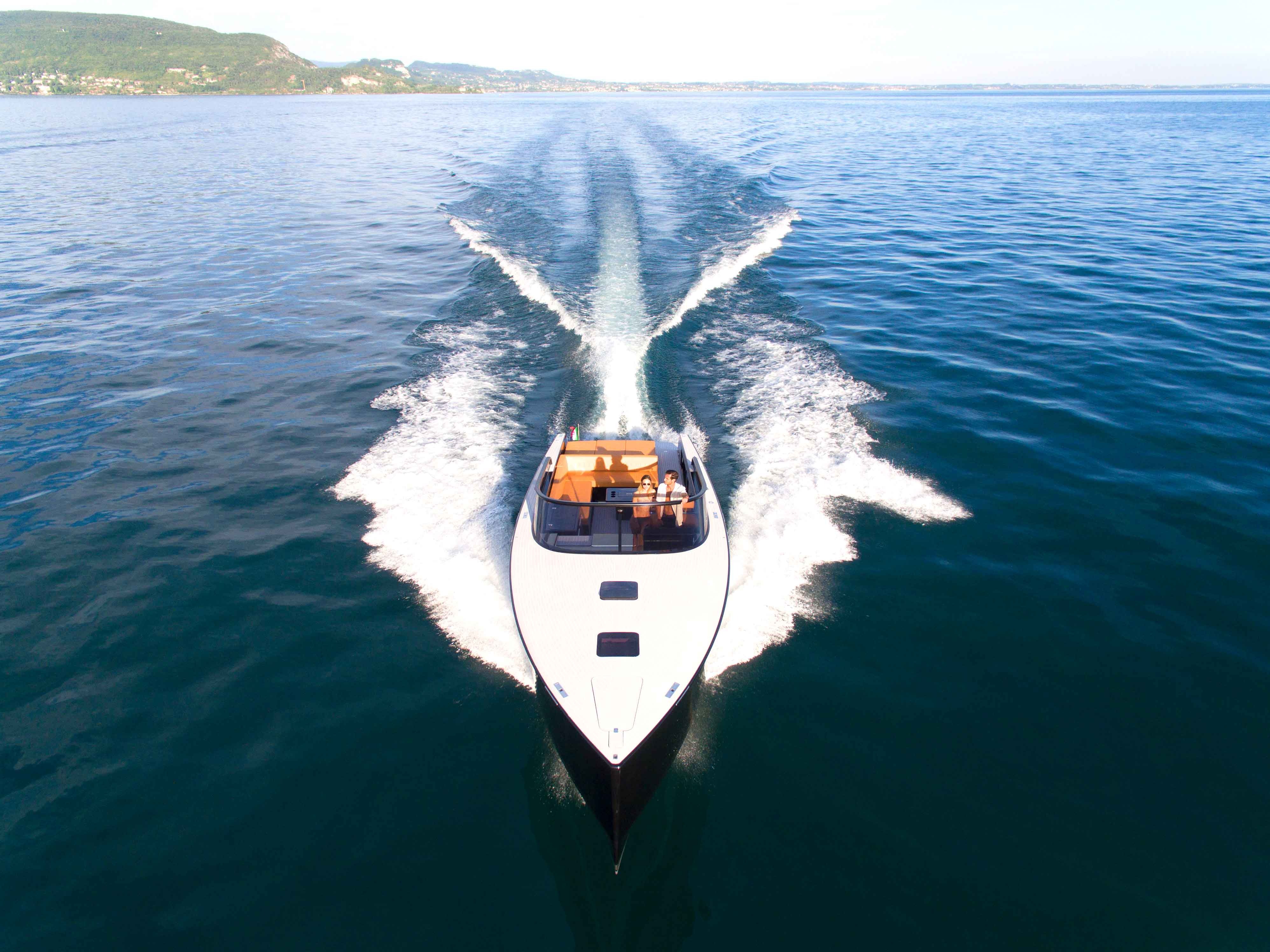 VANDUTCH 40 luxury yacht charter French Riviera