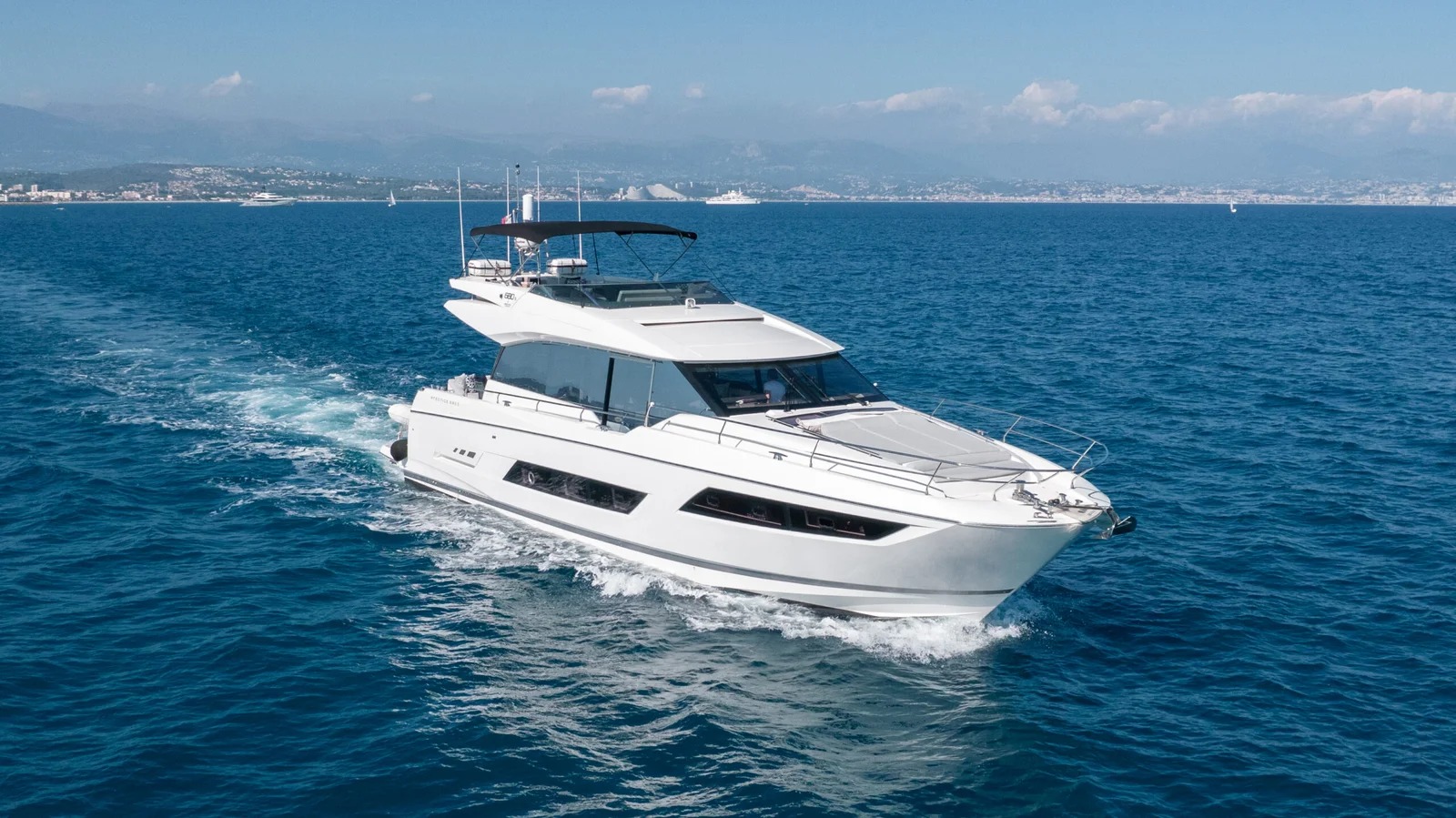 Prestige 680s Yacht Charter · From €6,800/day · ☆4.9 | Navélia