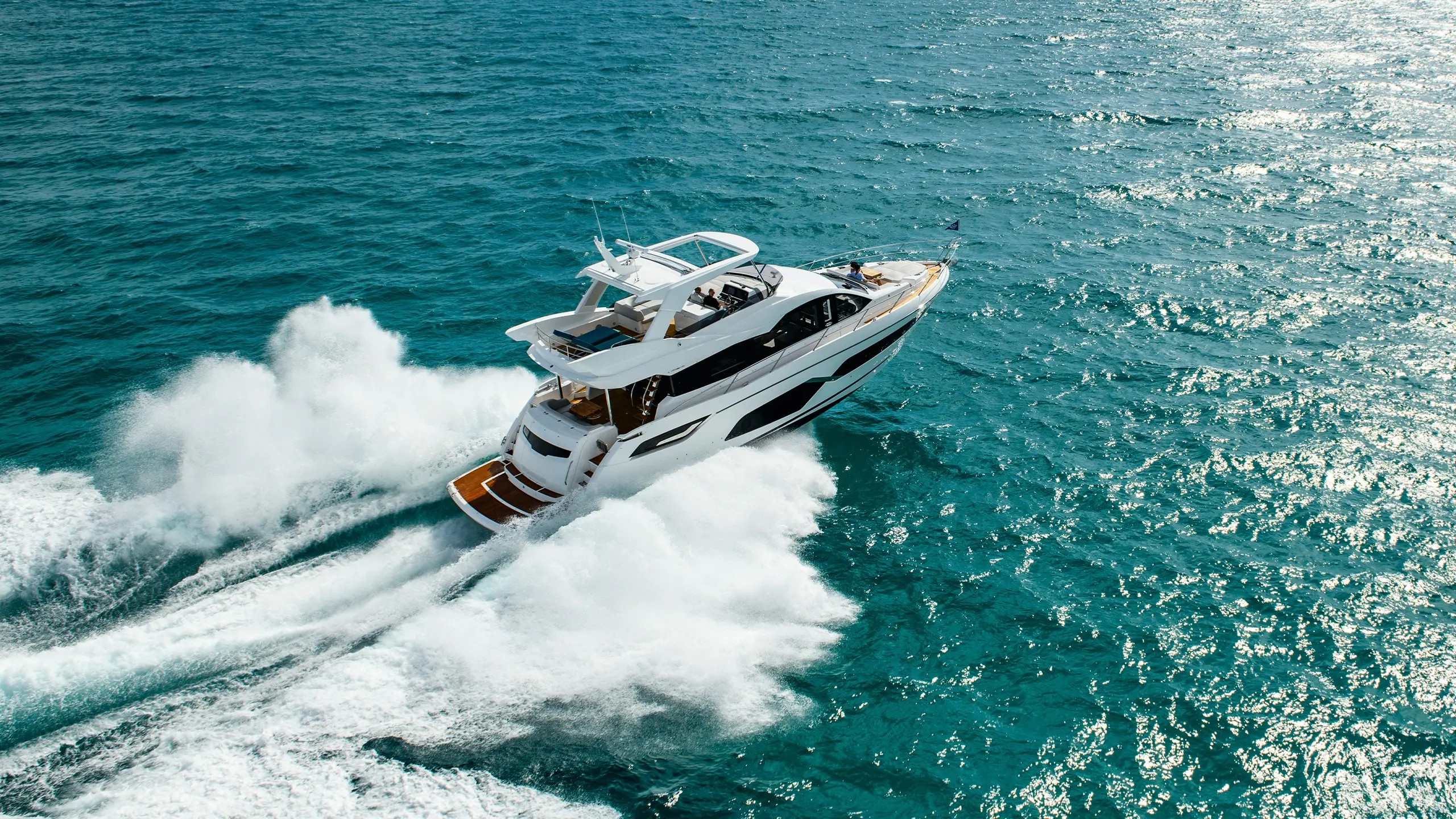 SUNSEEKER 68 — 21M luxury yacht SUNSEEKER 68 luxury yacht charter French Riviera