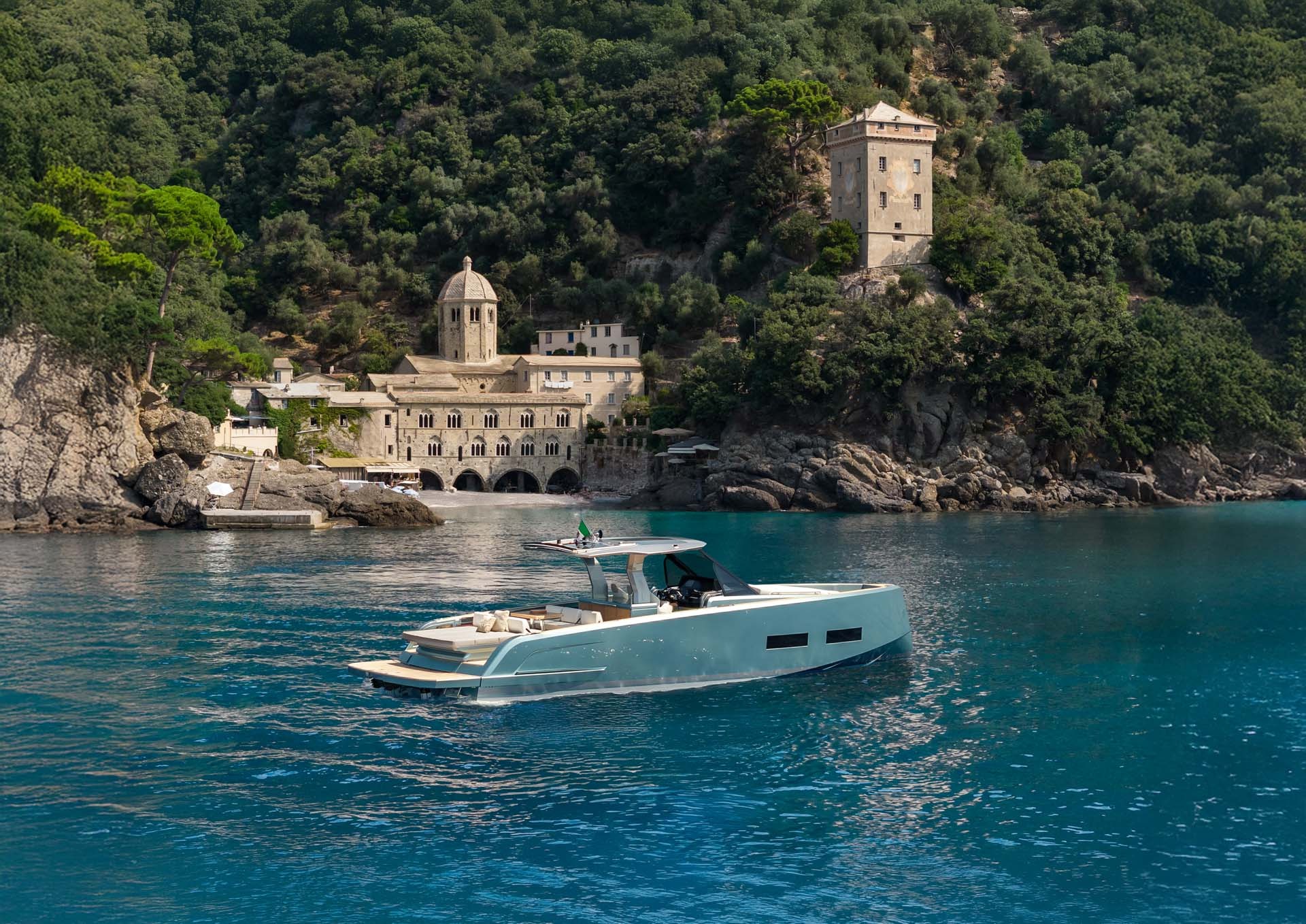 PARDO 43 yacht interior