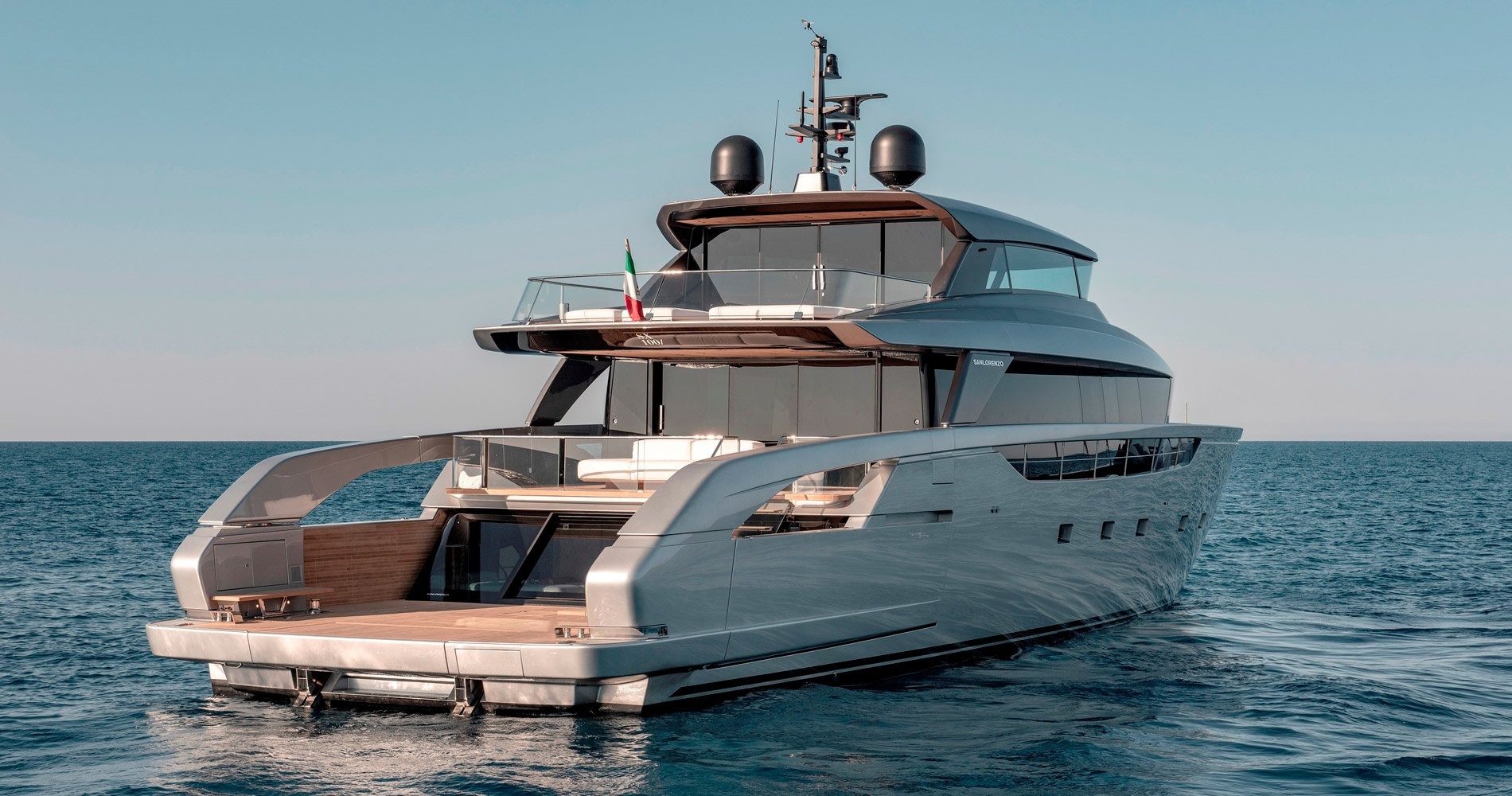 SX 100 yacht interior