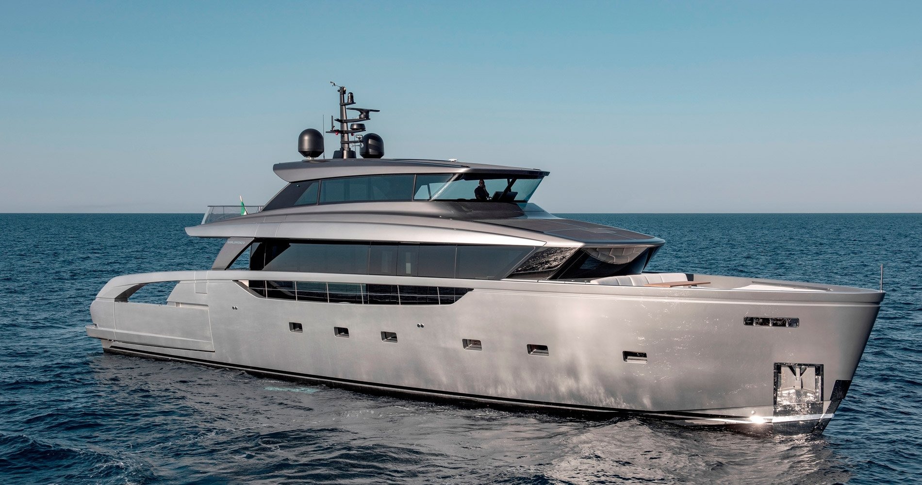 SX 100 yacht charter French Riviera