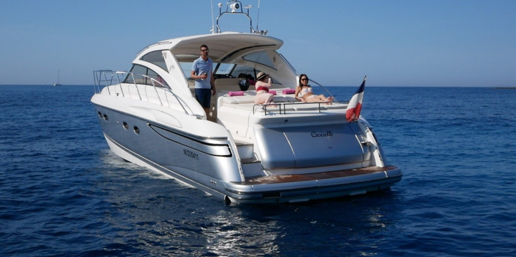 Princess V48 yacht interior