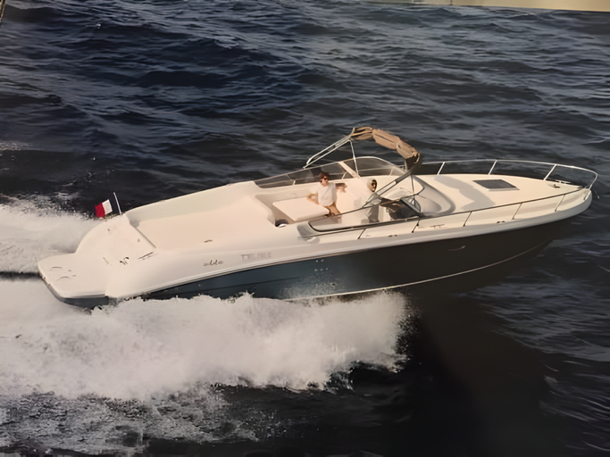 Tullio Abbate 33 — 9.98m luxury yacht Tullio Abbate 33 luxury yacht charter French Riviera