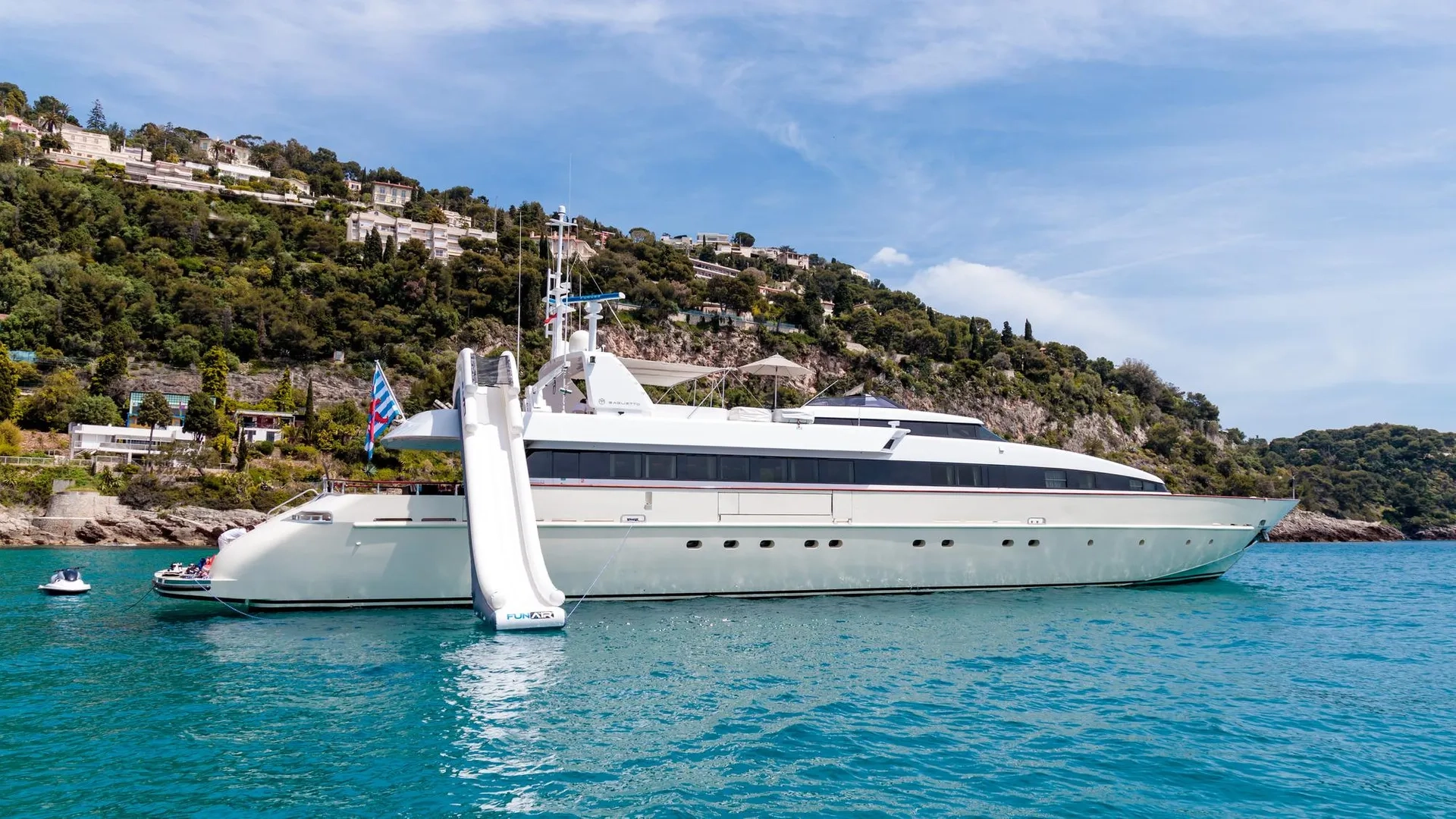 HEMILEA yacht interior