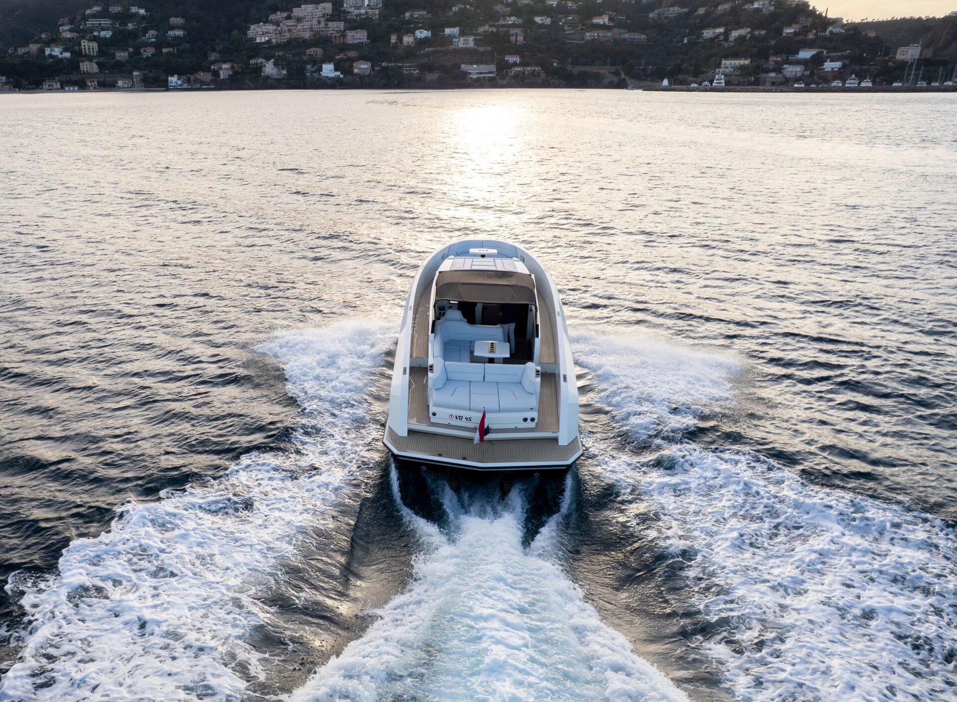 Vanquish 45 yacht detail