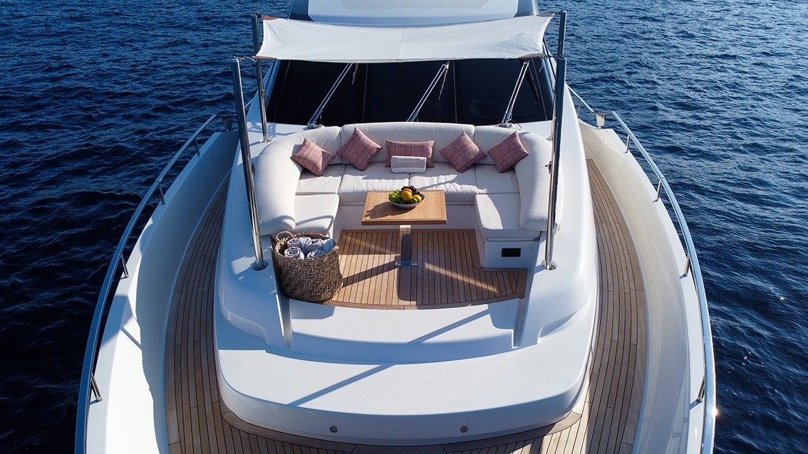 Sanlorenzo SL78 yacht interior