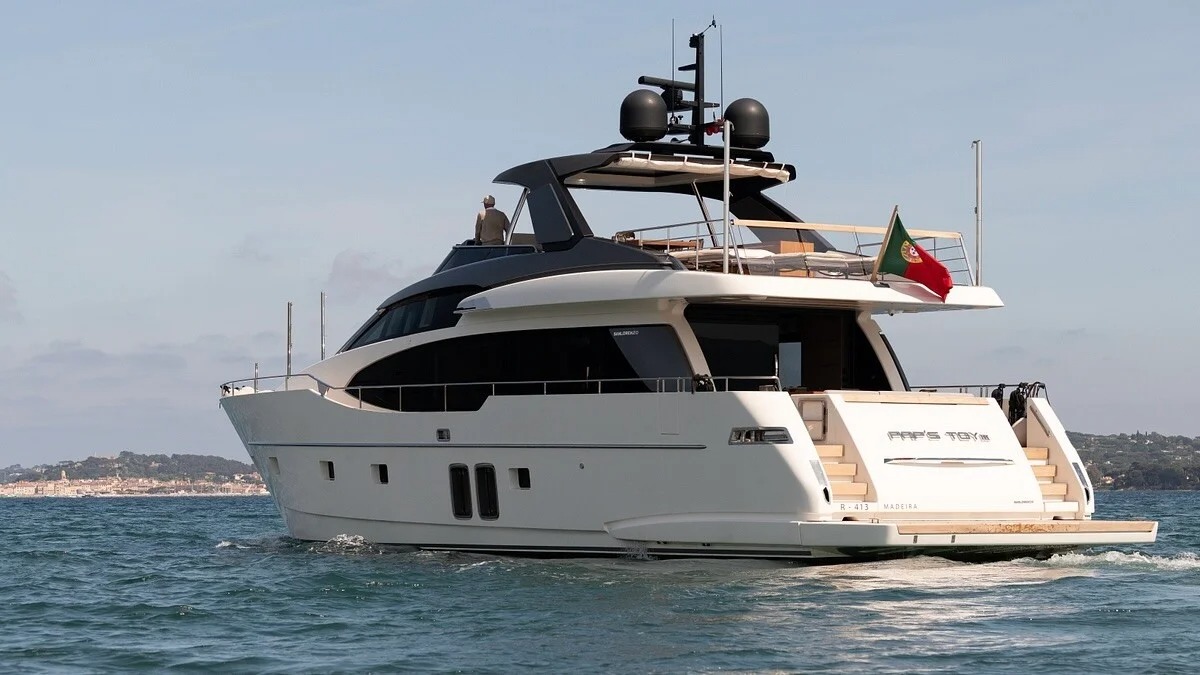 Sanlorenzo SL78 — 24.6m luxury yacht Sanlorenzo SL78 luxury yacht charter French Riviera