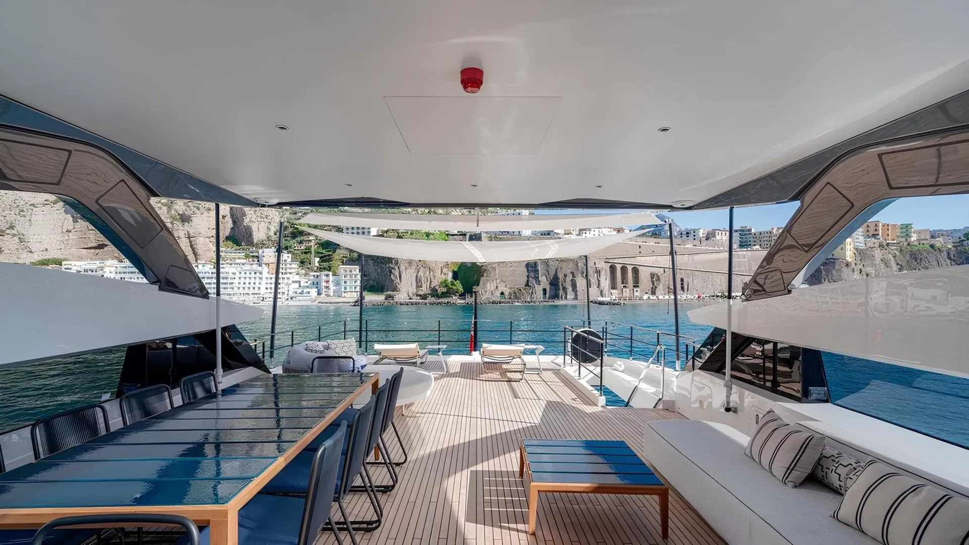 MARICAN FOREVER yacht interior