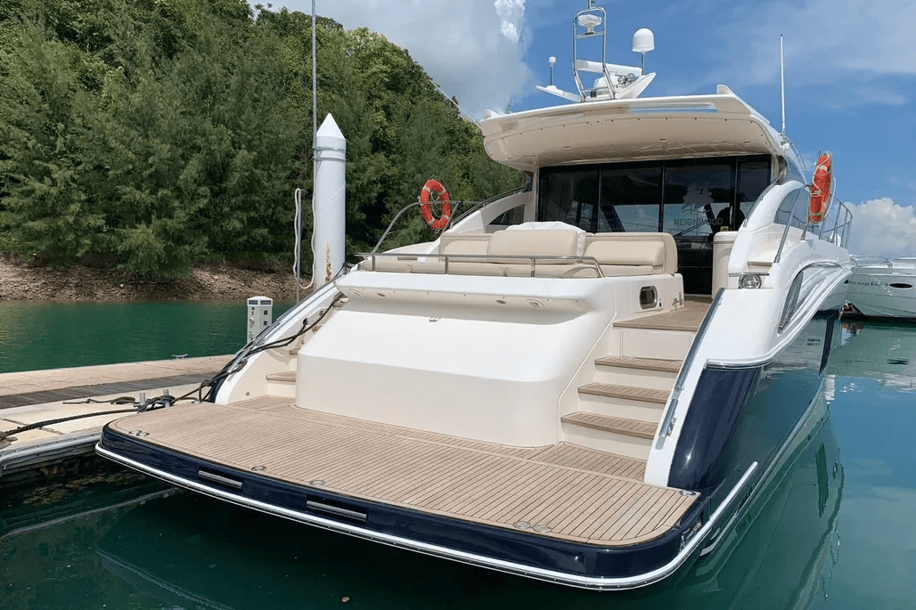 PRINCESS V62S yacht detail