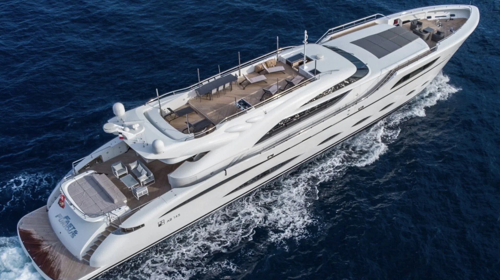 FAST AND FURIOUS yacht interior