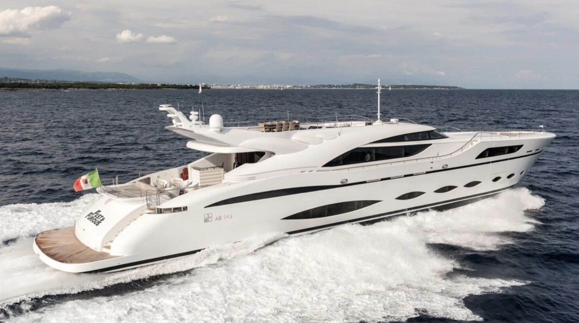 FAST AND FURIOUS — 45m luxury yacht FAST AND FURIOUS luxury yacht charter French Riviera