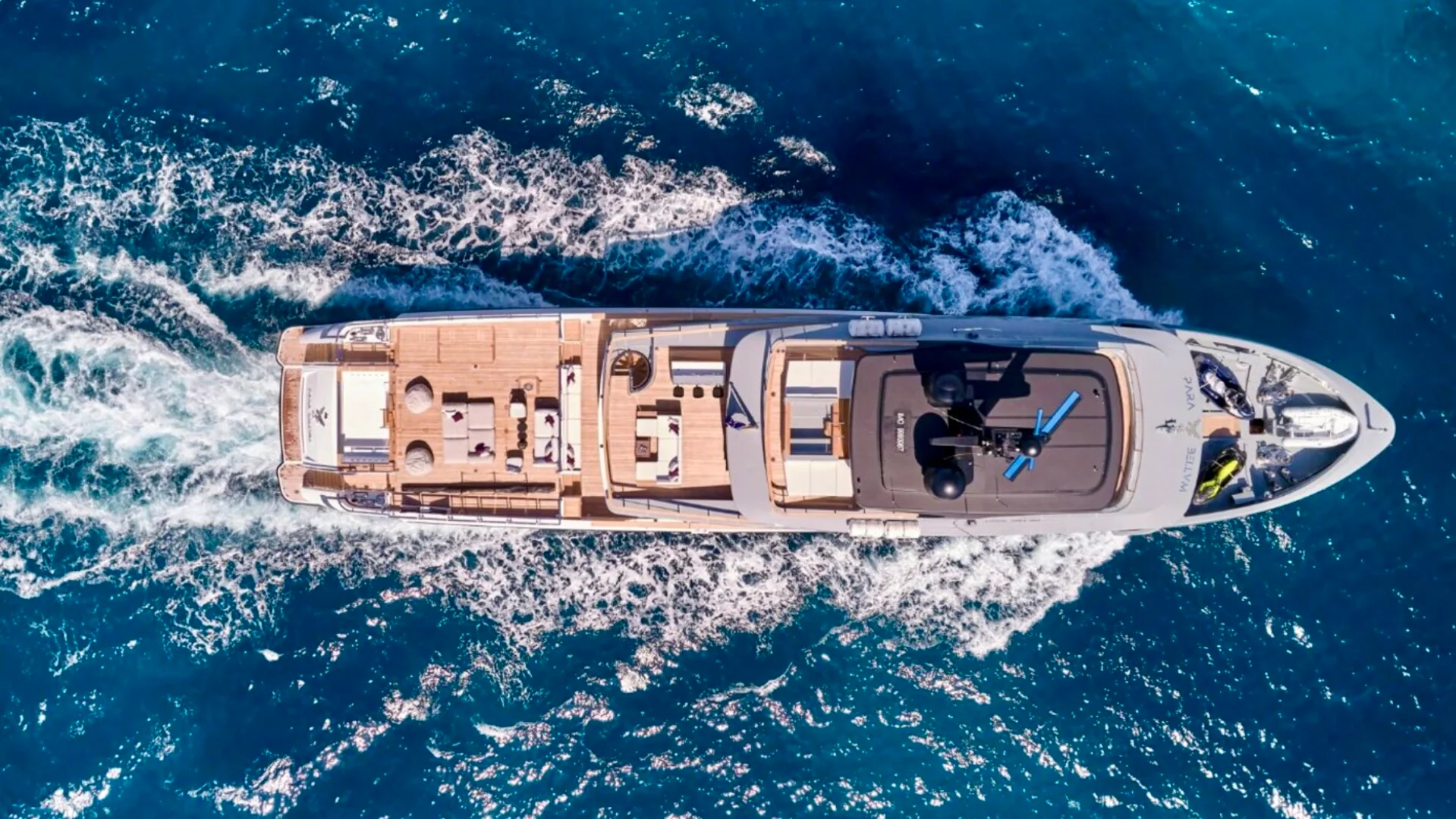 PARA BELLUM yacht detail