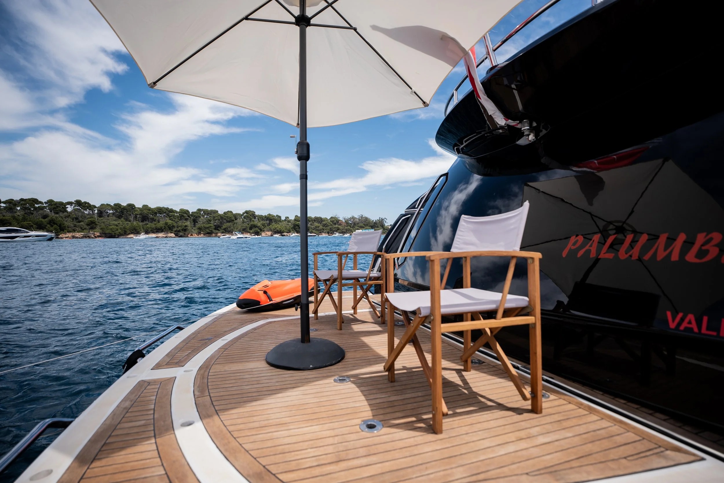 Palumba yacht detail