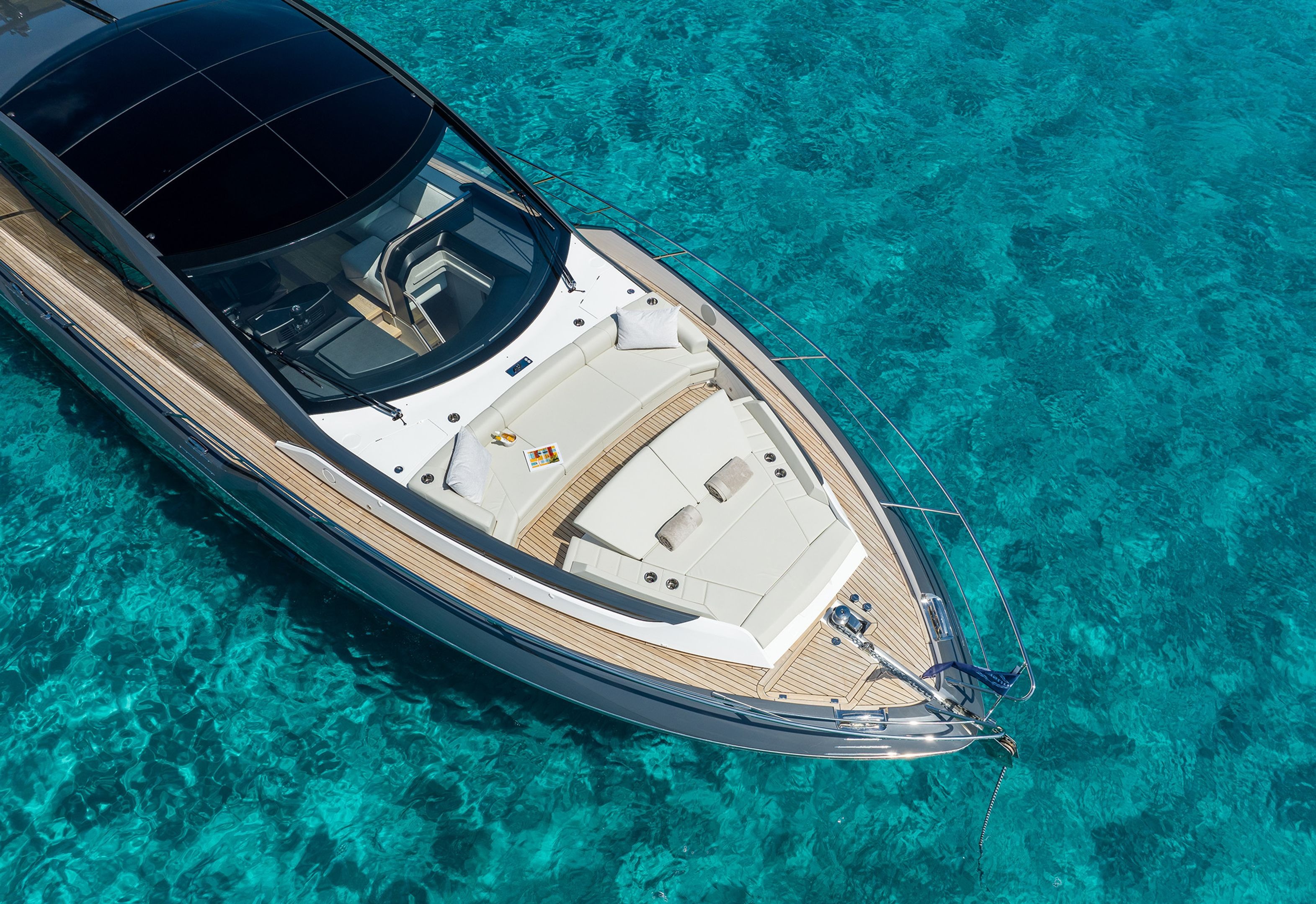 Sunseeker Predator 65 yacht interior