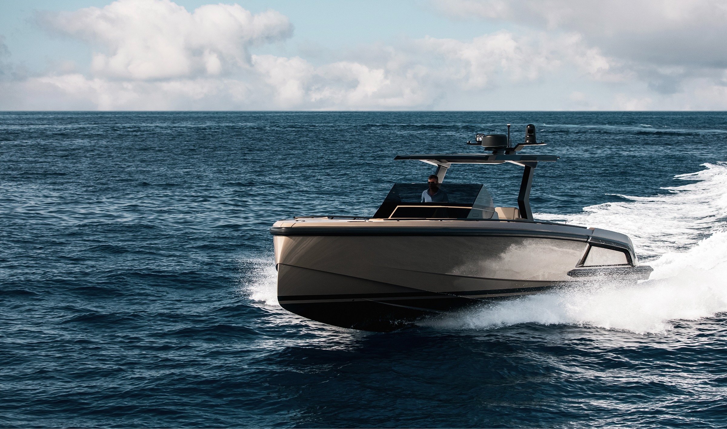 Vanquish 40 — 12.15m luxury yacht Vanquish 40 luxury yacht charter French Riviera