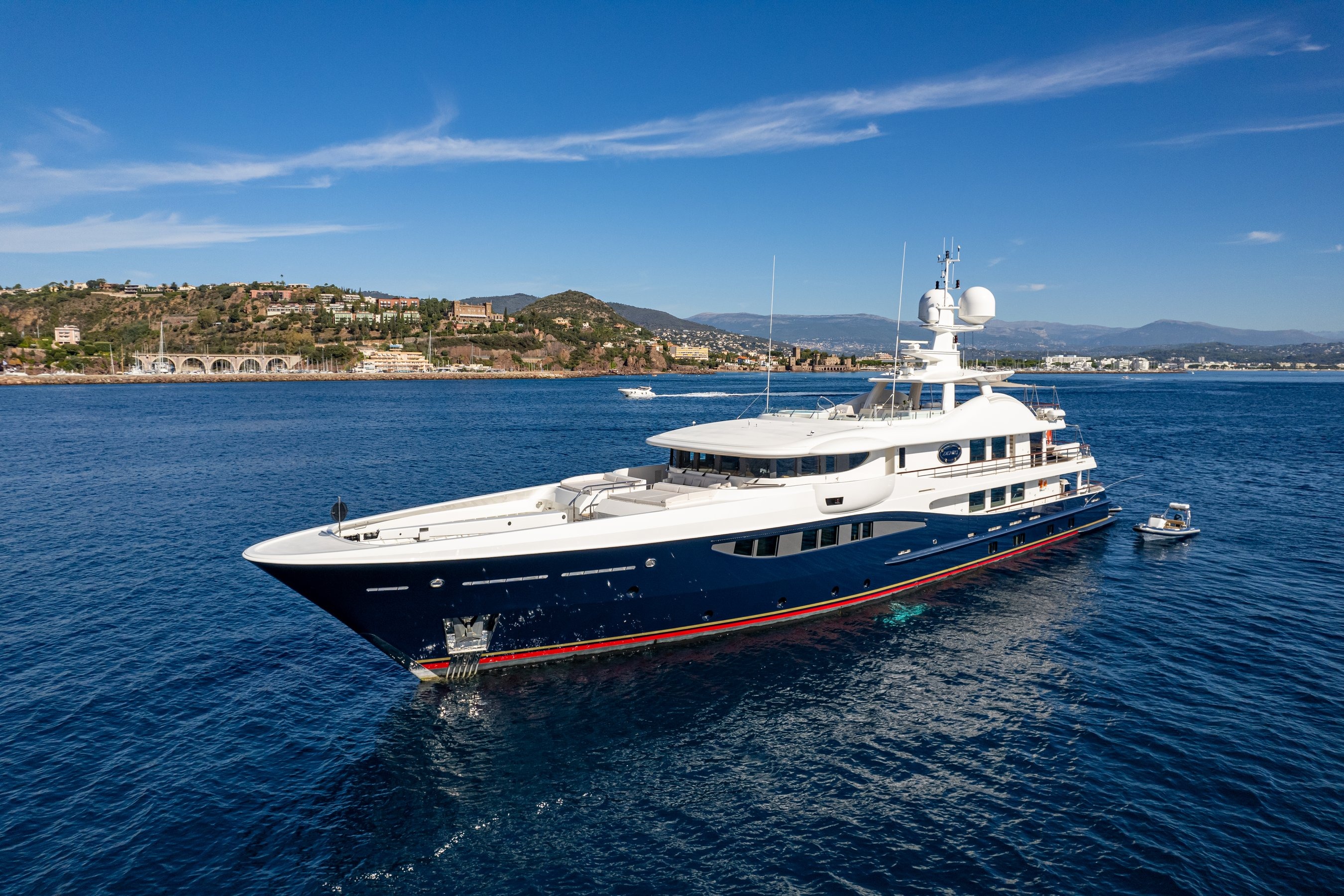 DENIKI luxury yacht charter French Riviera