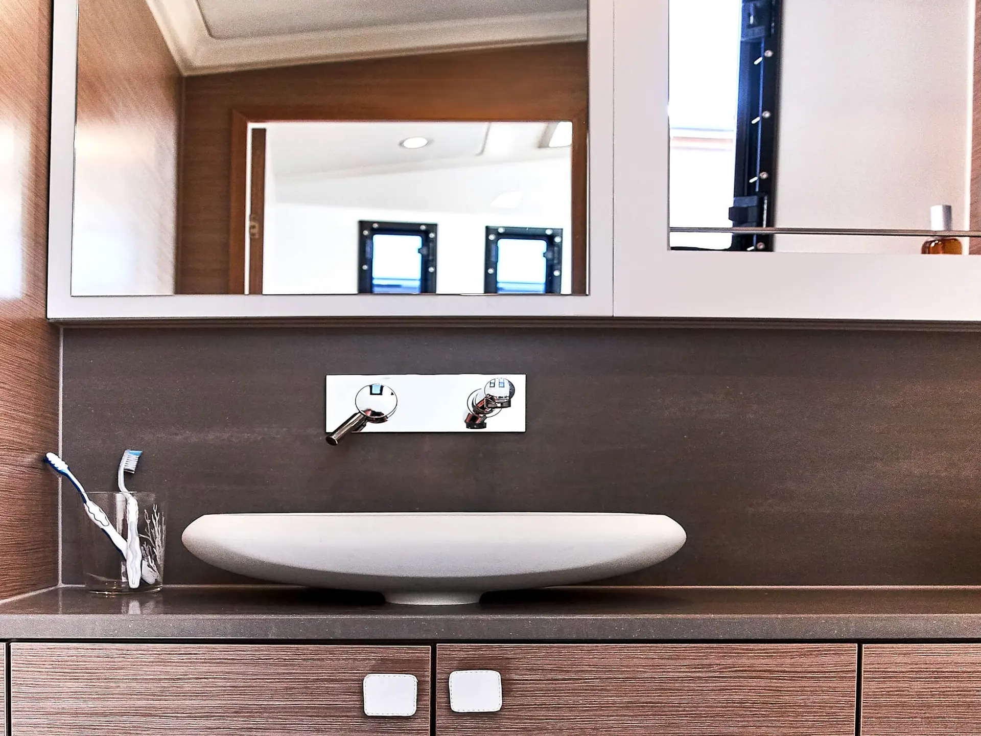 FJORD 38 yacht interior