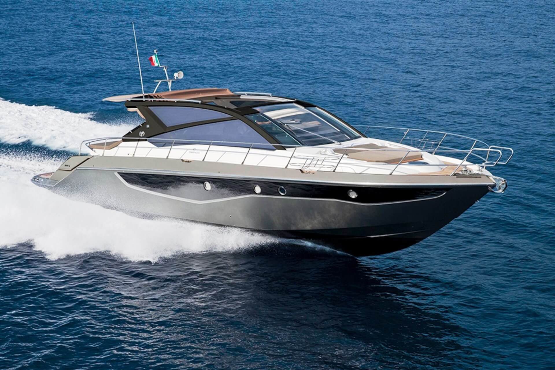 CRANCHI 60 — 19M luxury yacht CRANCHI 60 luxury yacht charter French Riviera
