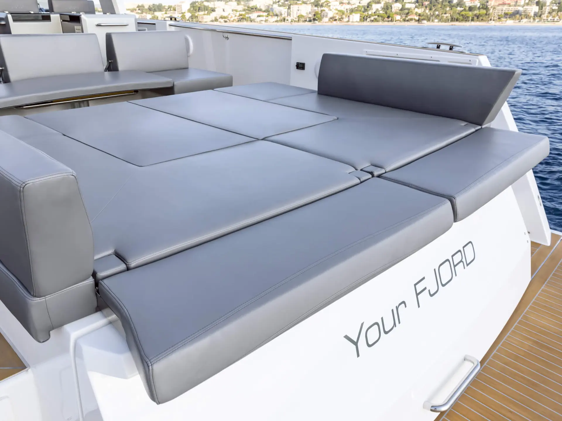 FJORD 52 yacht detail