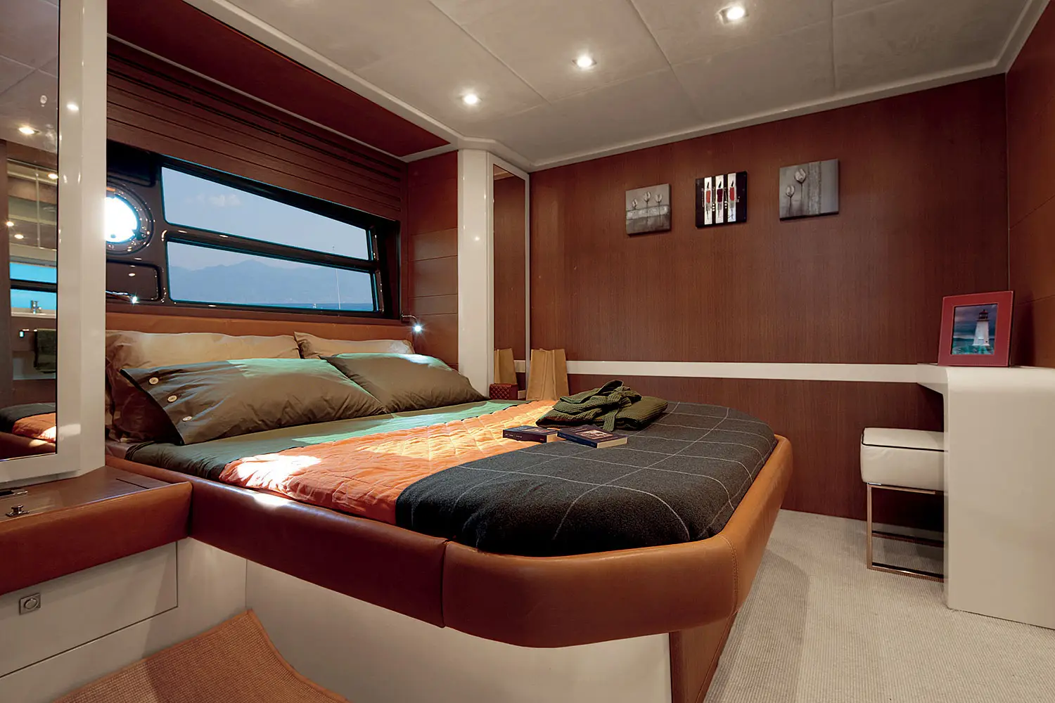 AZIMUT 58 yacht detail