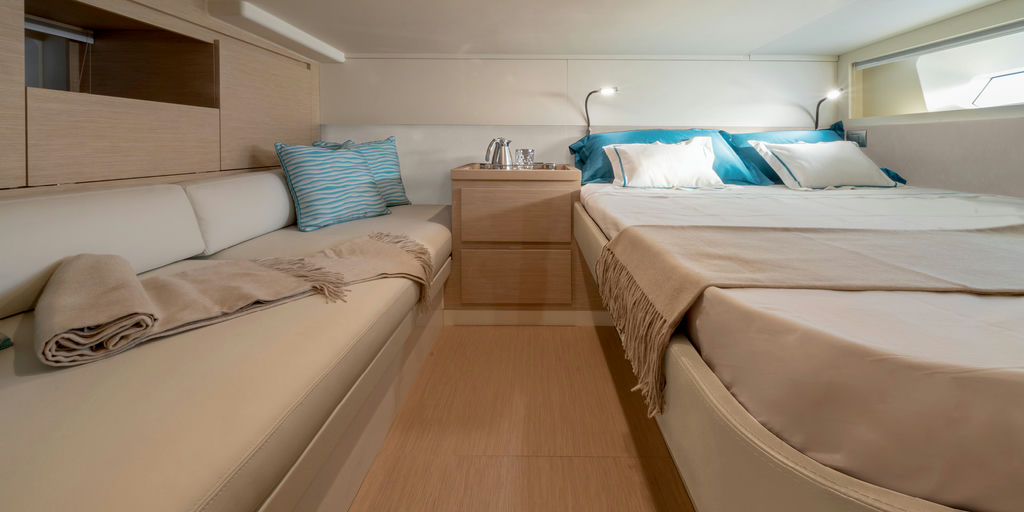 SOLARIS 44 yacht interior