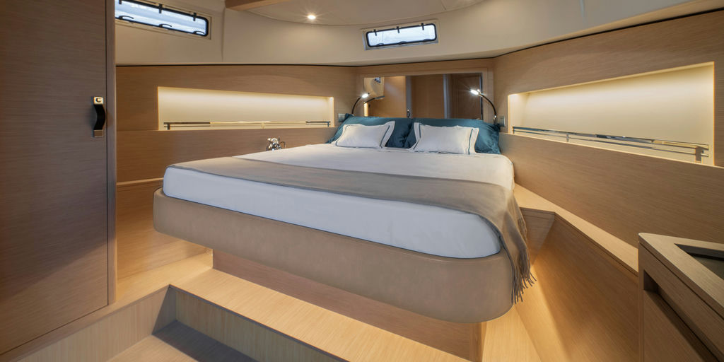 SOLARIS 44 yacht detail