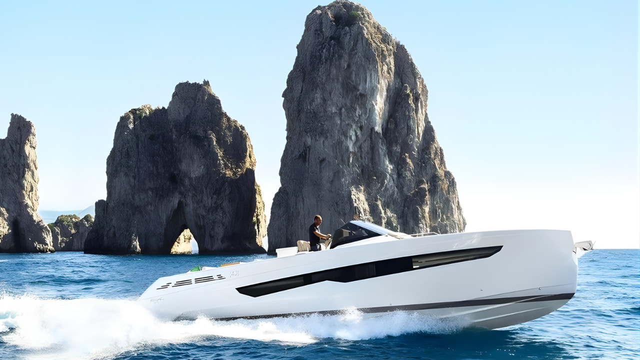 FIART 43 yacht interior