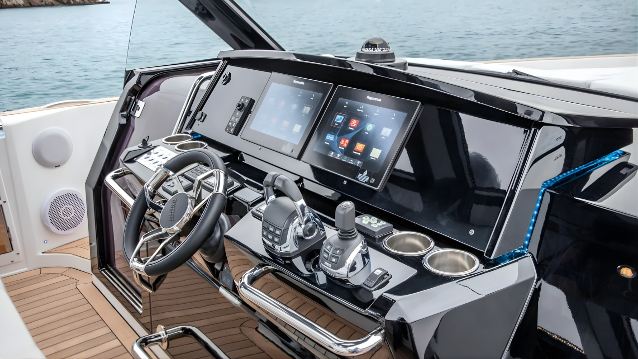 FJORD 42 yacht detail